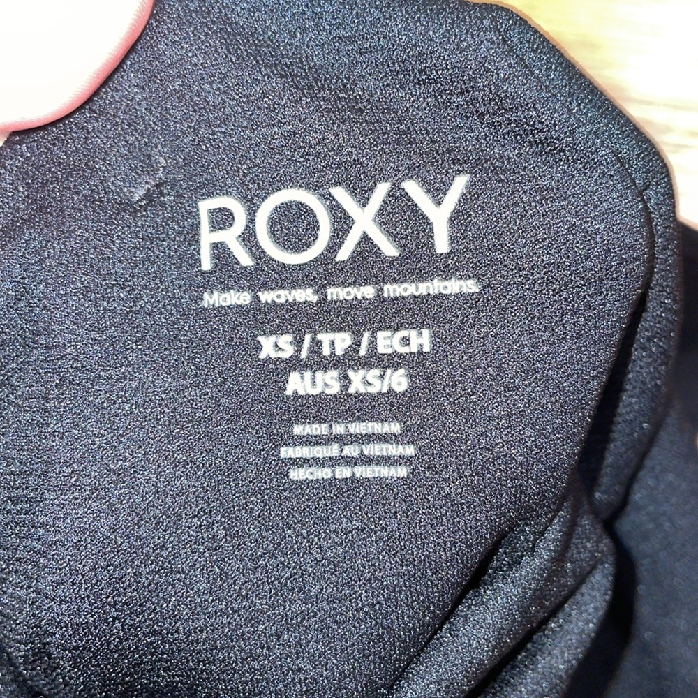 NWT Roxy black swim romper - Picture 2 of 4